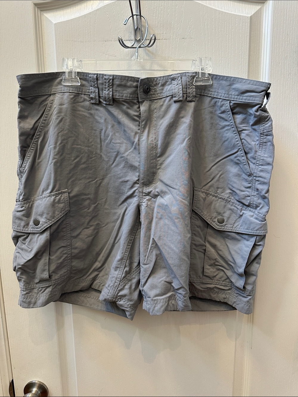 Duluth Trading Co Men's Gray/Khaki Dry on the Fly Shorts